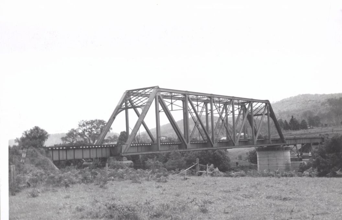 Photo of dunbible creek bridge 