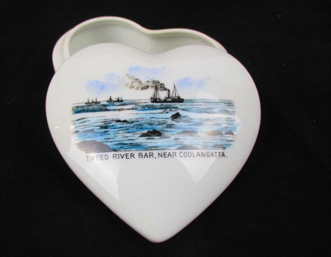 1888-one-of-the-tweed-heads-souvenir-wa164427.jpg